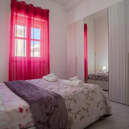 La Casa Di Chiara By Diddoi Taviano (Lecce)